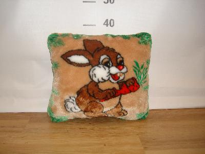 Подушка зайка с морковкой