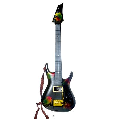 Электрогитара черная на батарейках, в открытой коробке, 22,5х8х66,5см от интернет-магазина Континент игрушек