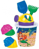 Набор для песка №321 Ведро с наклейкой, лопатка №5, грабли №5 , 4 формочки, лейка малая №4, 17х17х23 от интернет-магазина Континент игрушек